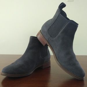 Toms grey botties, size 6.5